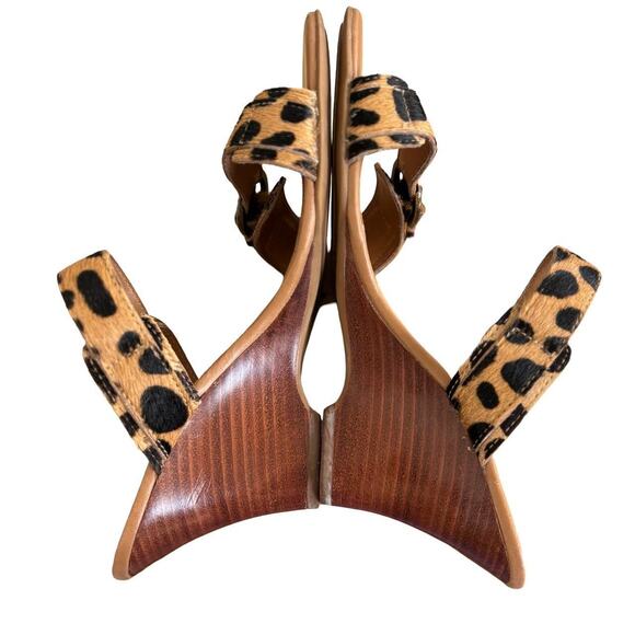 Y2K FUR LEOPARD BUCKLE STRAPPY HEELS WEDGE SANDALS SZ.  8-8.5‎ COLDWATER CREEK - Picture 5 of 7